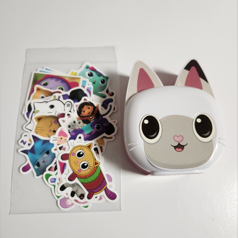 Gabby's Dollhouse 20 Piece Stickers & Pandy Paws Activity